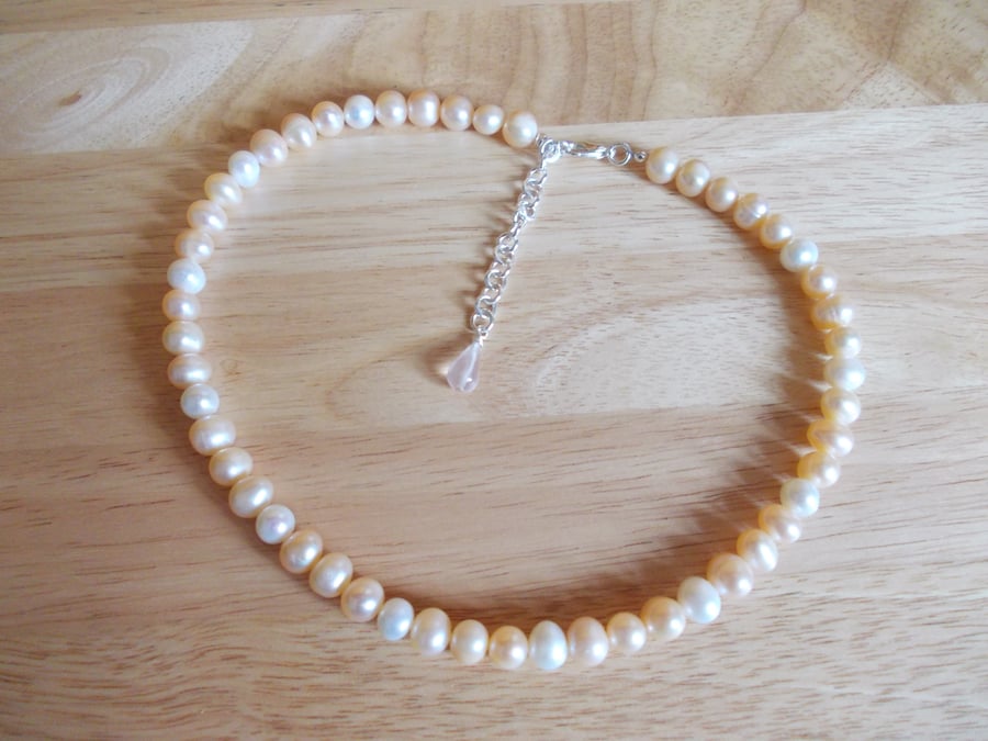 Peach and Cream cultured pearl necklace