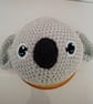 Crocheted koala trophy head on wooden board - Image 2