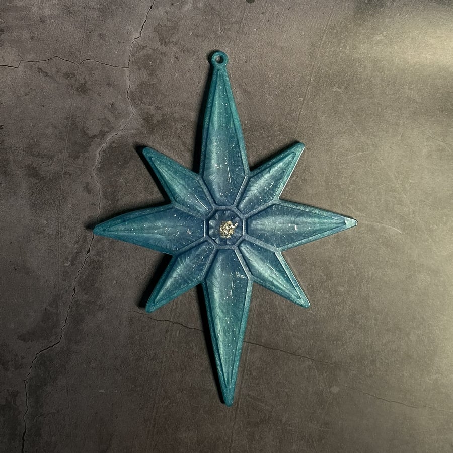 Spiritual Resin 8 Pointed Star Chakra Wall Art - Blue & Silver - Sacred Embers