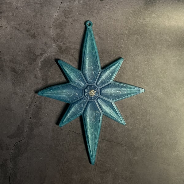 Spiritual Resin 8 Pointed Star Chakra Wall Art - Blue & Silver - Sacred Embers
