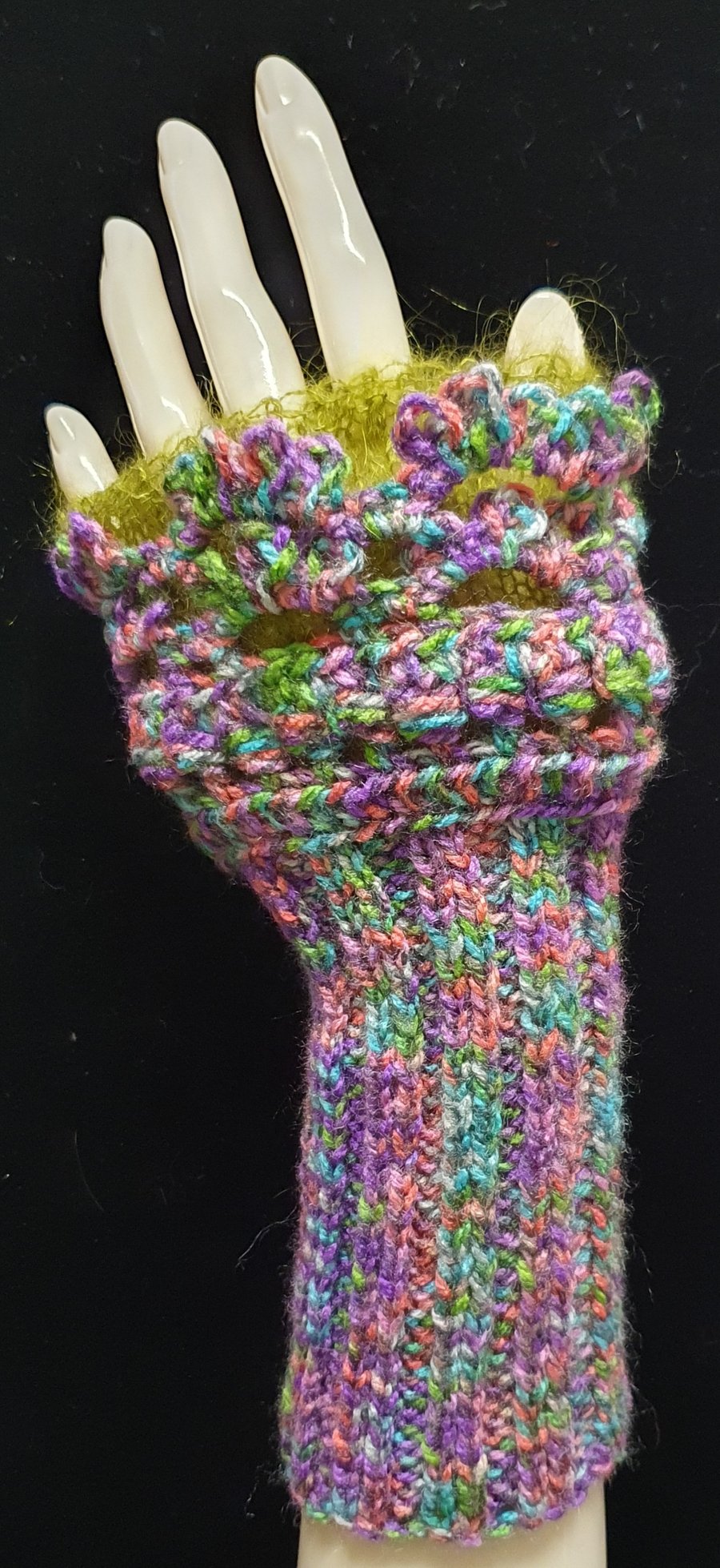 Gloves    Wristlets- Indian jewel