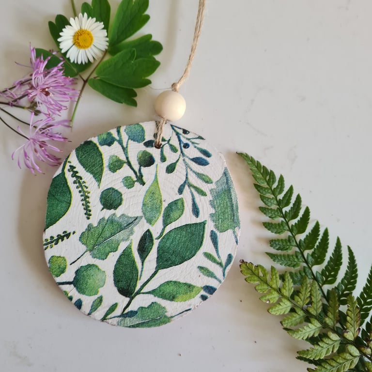 Wood slice decoration decoupage foliage woodland hanging decoration home decor