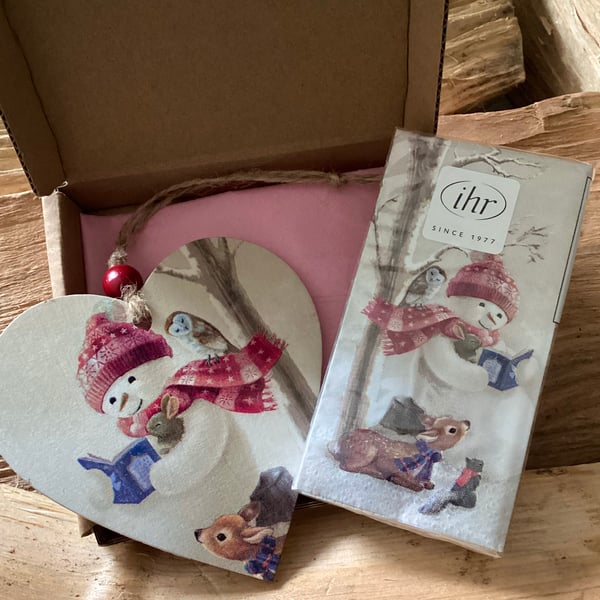Wooden Snowman Heart And Tissues Gift Box