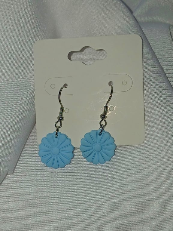 Pastel Blue Daisies