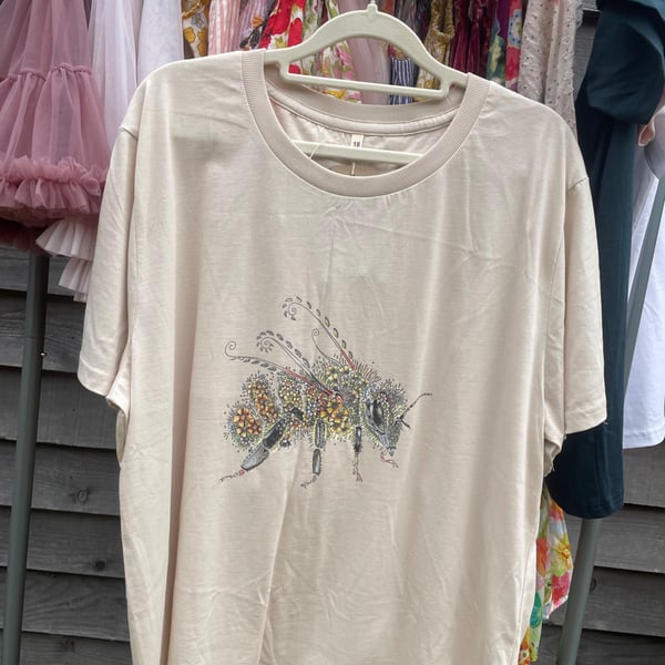 Honey Bee T Shirt 18