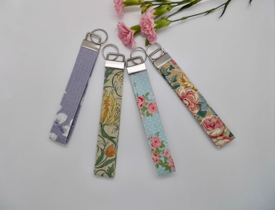 Key rings pack of 4 wrist strap assorted floral fabric 