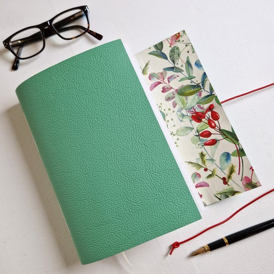 Beautiful Garden Journal, Green Leather, A5, perfect gift for a Gardener