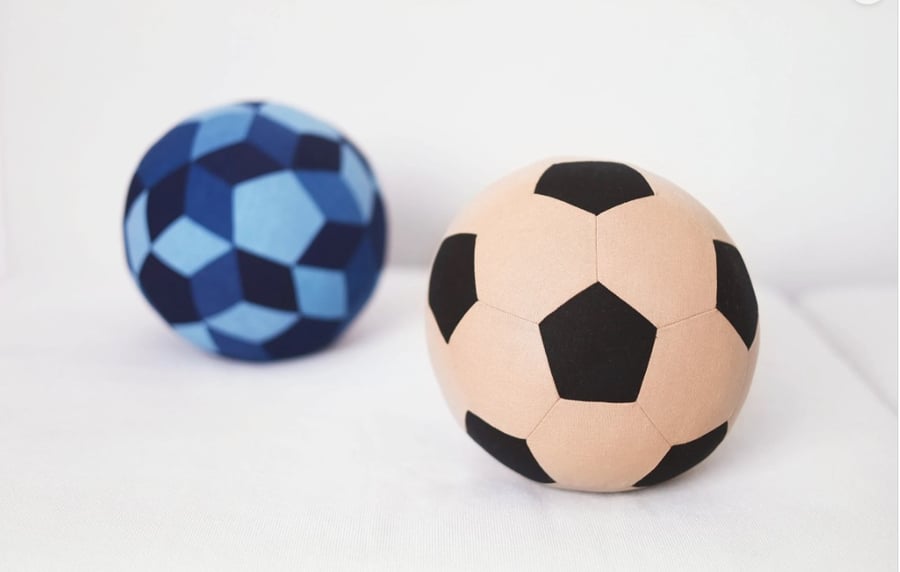 PDF Sewing Pattern & Tutorial for Fabric Football Round Ball Cushion