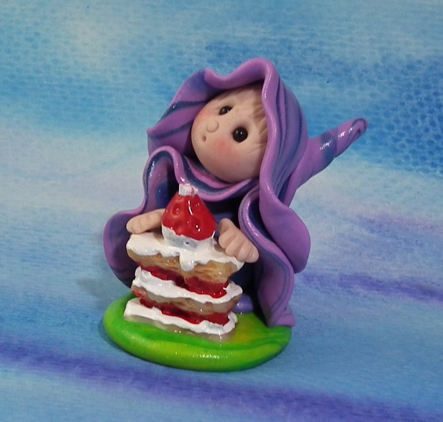 Tiny Garden Party Gnome 'Lindy' with cream cake OOAK Sculpt Ann Galvin
