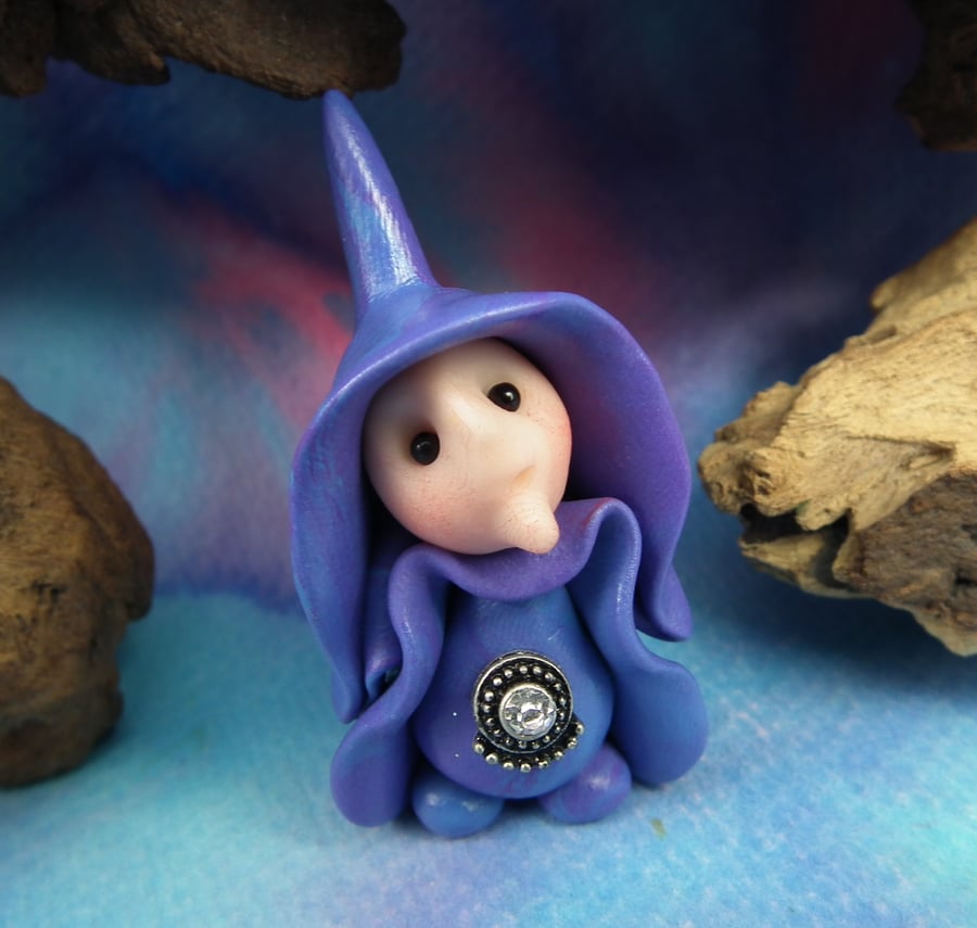 Tiny Witch Gnome 'Varry' 1.5" OOAK Sculpt by Ann Galvin