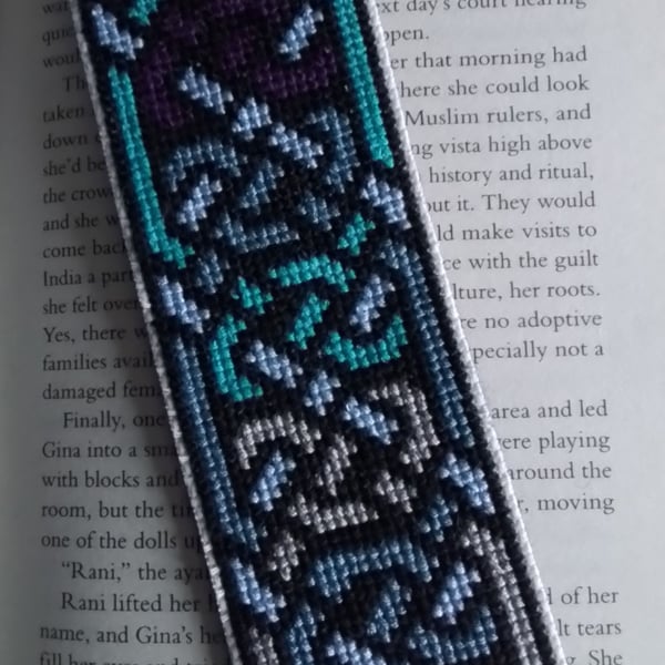 Celtic Knot Bookmark, Celtic Gift, Celtic Knot Gift - Blue & Purple