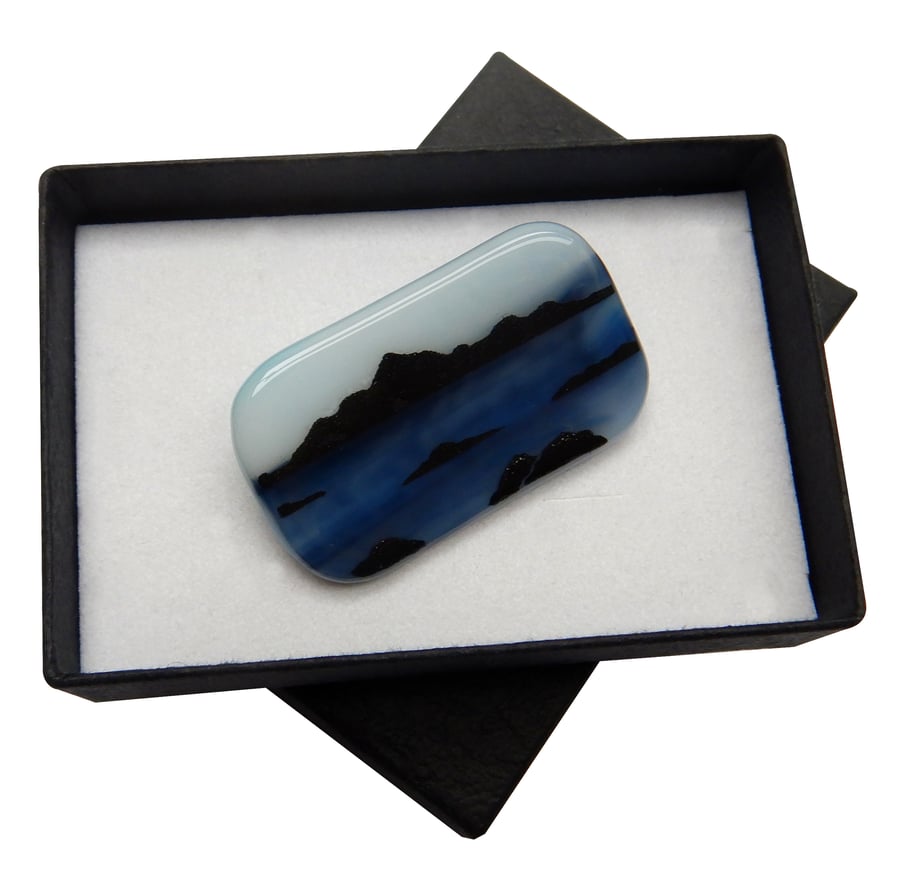 HANDMADE FUSED DICHROIC GLASS 'ISLE OF ARRAN' BROOCH.