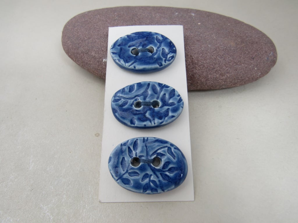 3 Medium Oval Ice Blue Leaf Pattern Ceramic Buttons