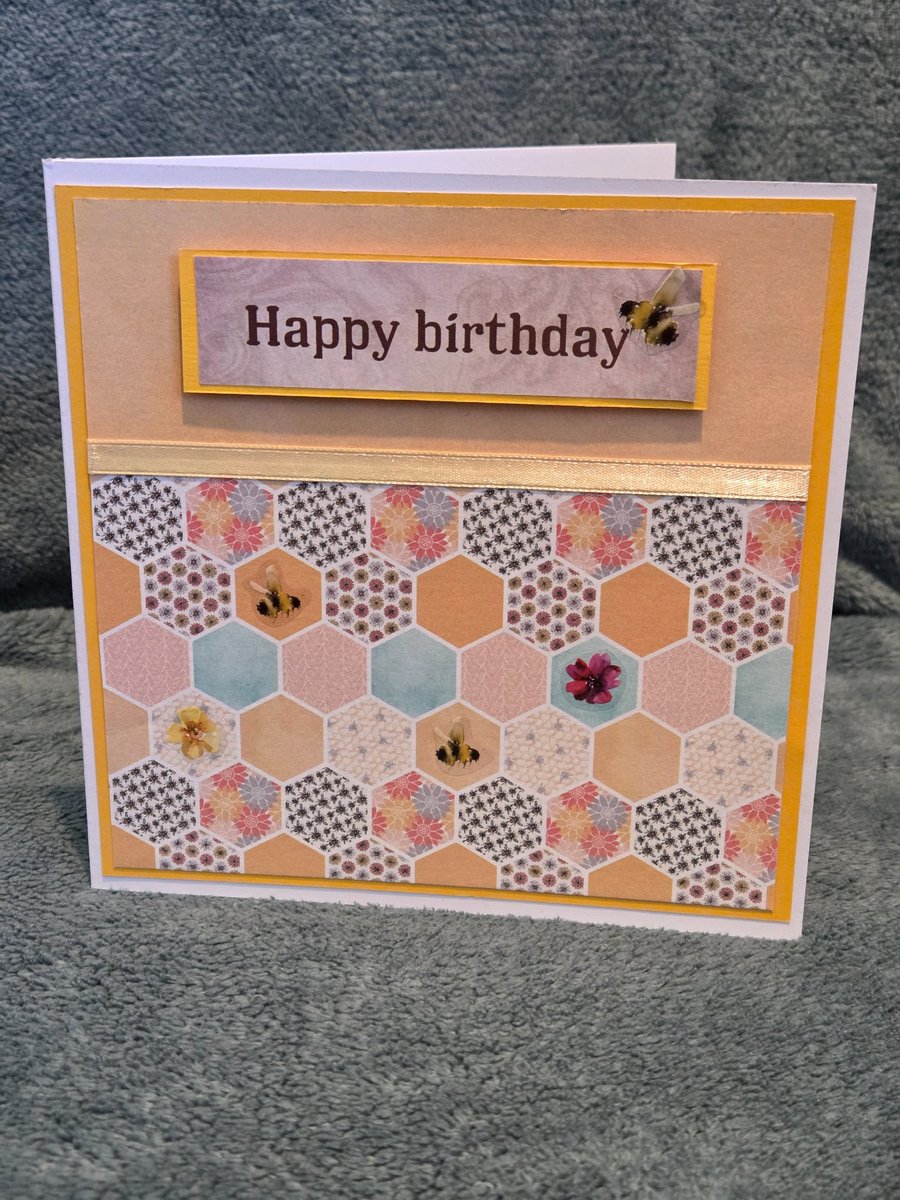 Summer bee-themed card