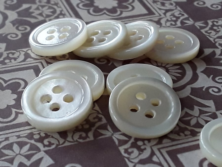 9 16" 14mm 22 ligne VINTAGE "Trocas" Mother of Pearl x 5