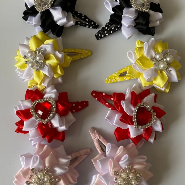 Triple layer Flower & gem Snap clip
