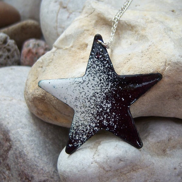 Seconds Sunday Star pendant in black & white enamel 