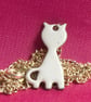 small white cat pendant - Image 4