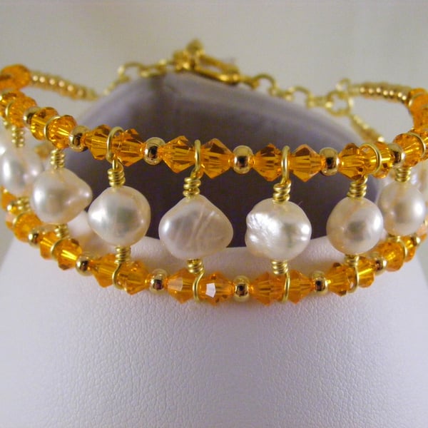 Crystal and Freshwater Pearl Bracelet.