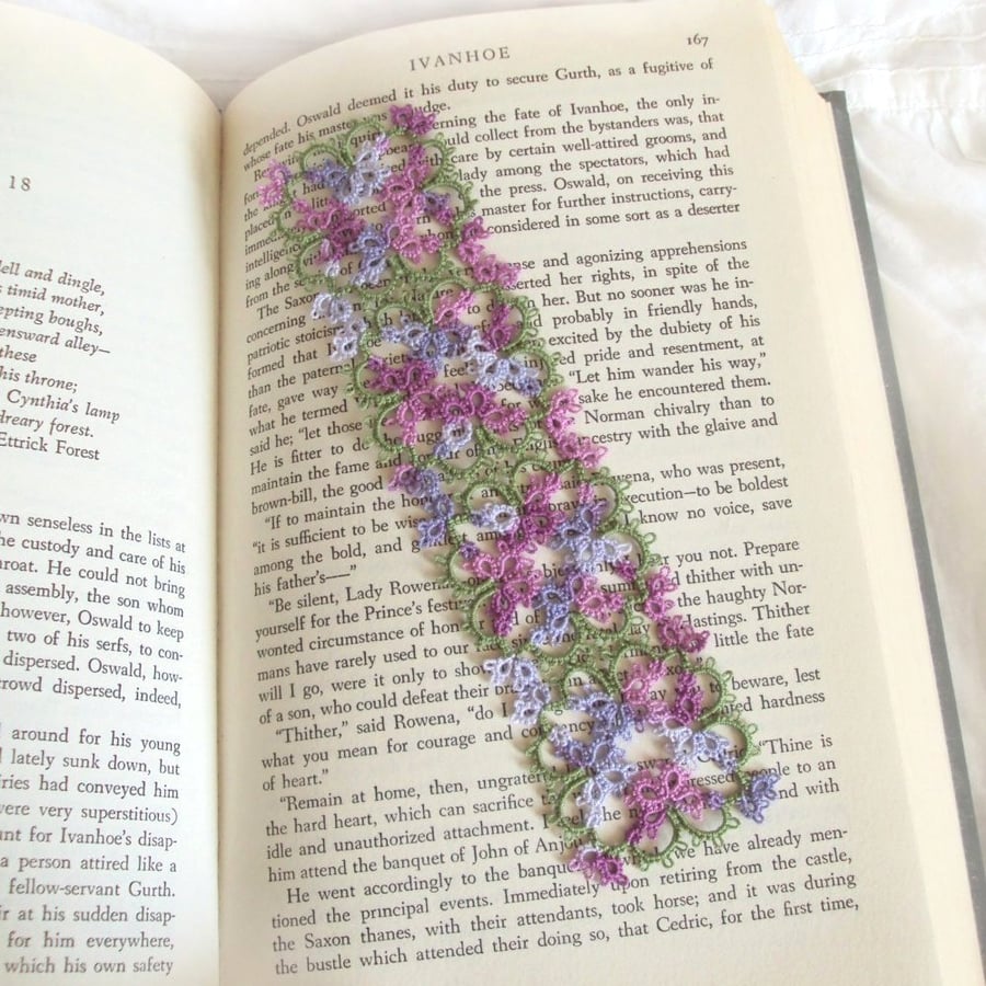 Lilac and Purple Floral Bookmark in Tatting Lace - Ethereal Medieval Fantasy