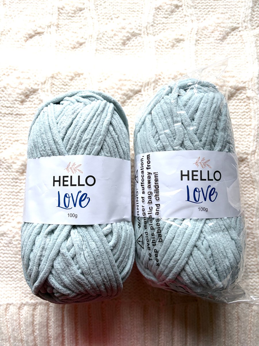 2 balls x 100g Hello Love Chenille Yarn Super Bulky Polyester - Blue Grey