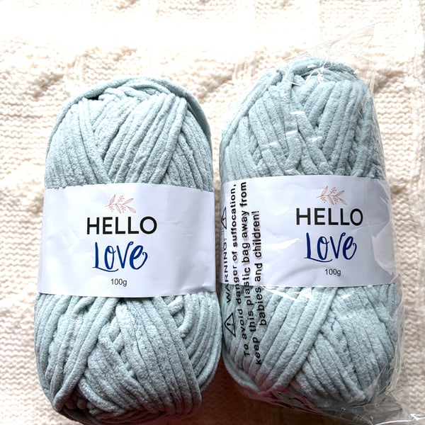 2 balls x 100g Hello Love Chenille Yarn Super Bulky Polyester - Blue Grey