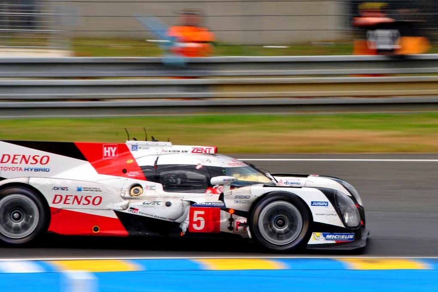 Toyota TS050 Hybrid no5 24 Hours of Le Mans 2016 Photograph Print