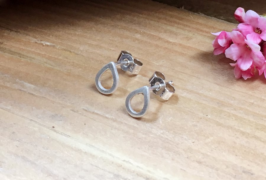 Handmade Silver Dewdrop Earrings
