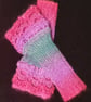 Pink and purple wrist warmer gloves - Image 3