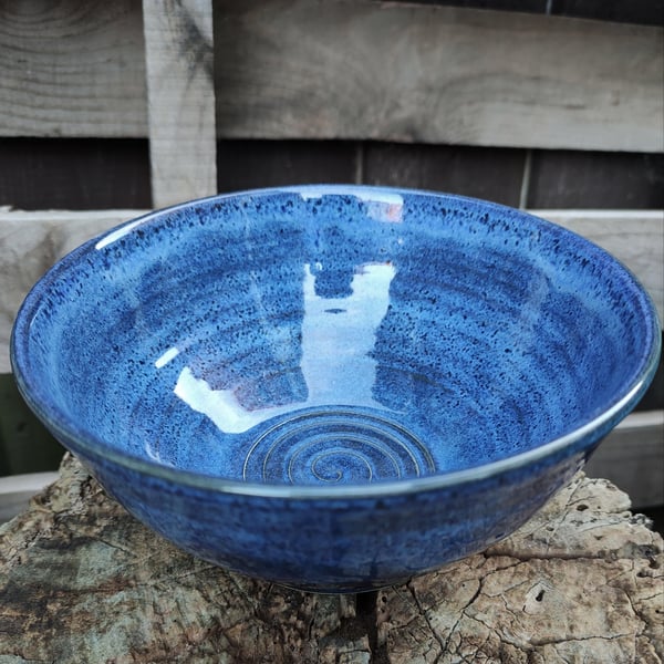 Blue swirl bowl