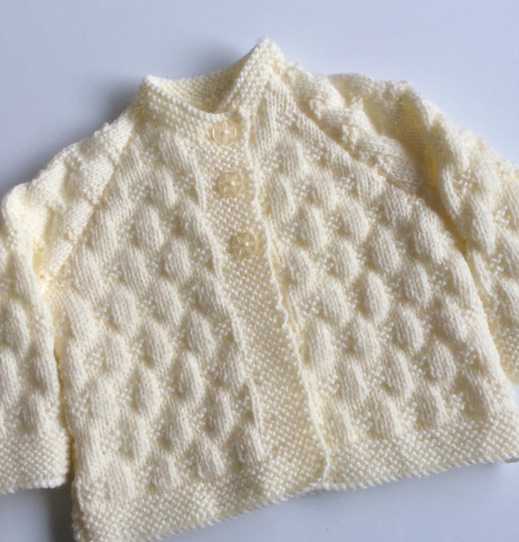 Baby cardigan cream hand knit 0-3 months 