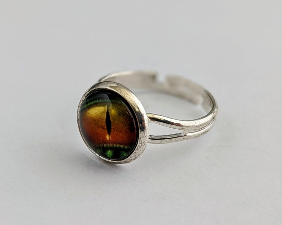 Lizard eye ring - green orange yellow