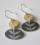 Flower earrings in yellow and grey - Image 3