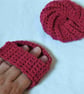 Crocheted face and body scrubbies set - red or blue - Image 3