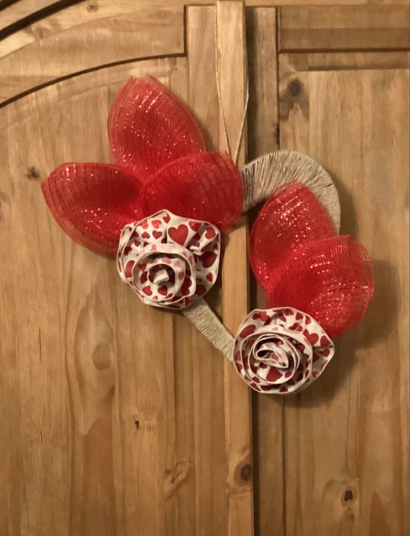 Valentine heart wreath