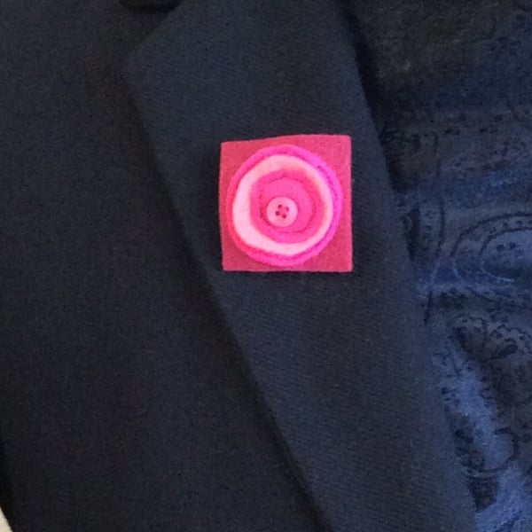 Felt brooch, Kandinsky style, pink shades