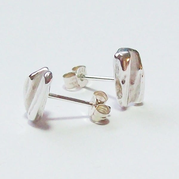 Stud Earrings Sterling Silver , Drop Cast 