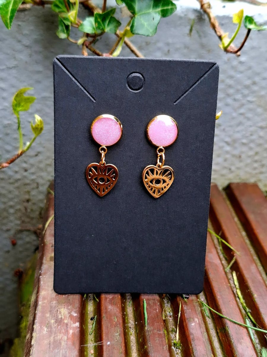 Gothic golden pink heart eye dangle earrings punk emo vibes