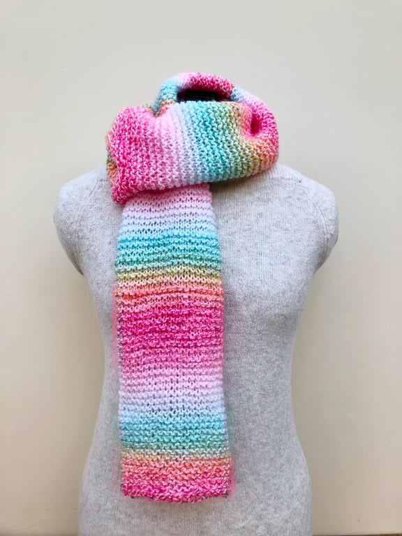 Multicoloured knitted scarf