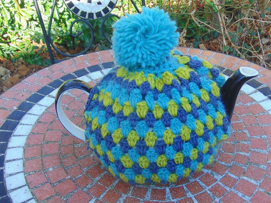 Crochet Retro Tea Cosy