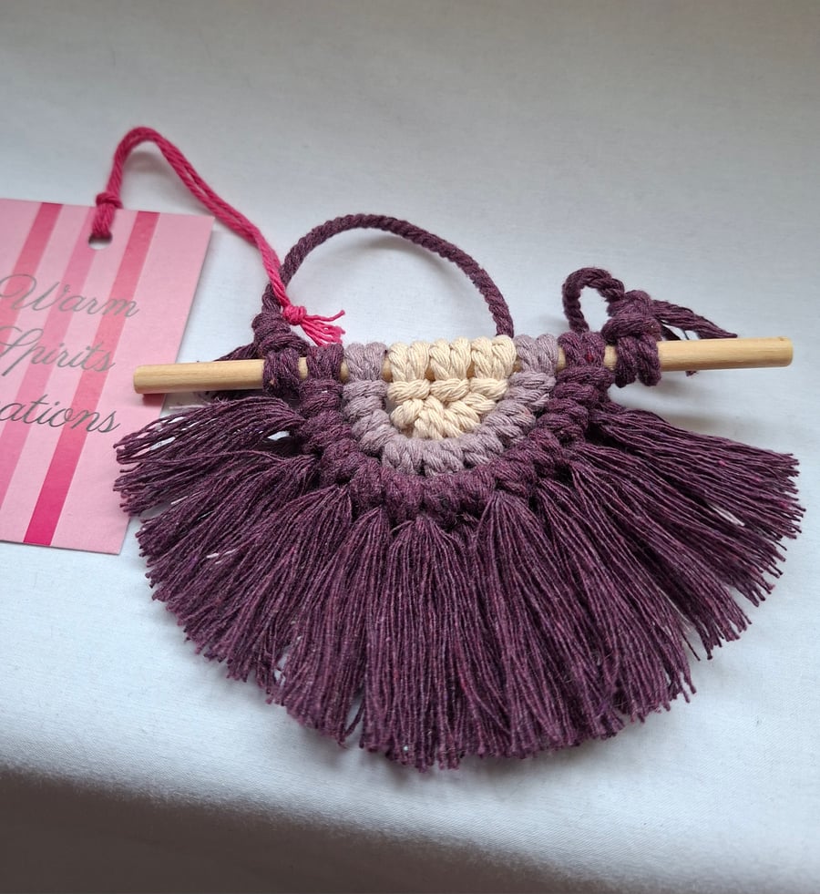 Macrame mini wall hanging