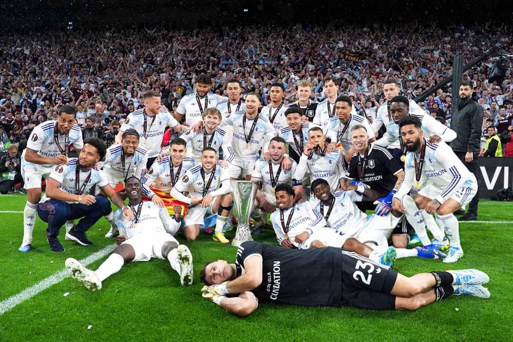 Aston Villa FC UEFA Europa League Cup Winners 2026 Photograph Print
