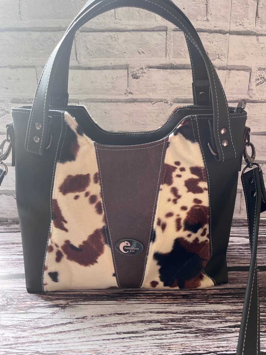 Alaula Handbag - Black, Brown and Velboa