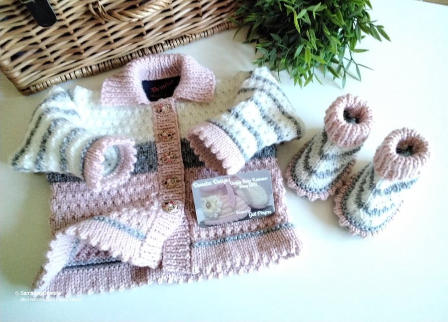 Baby Girl's Jacket-Cardigan & Booties with Merino Wool 3-9 months size