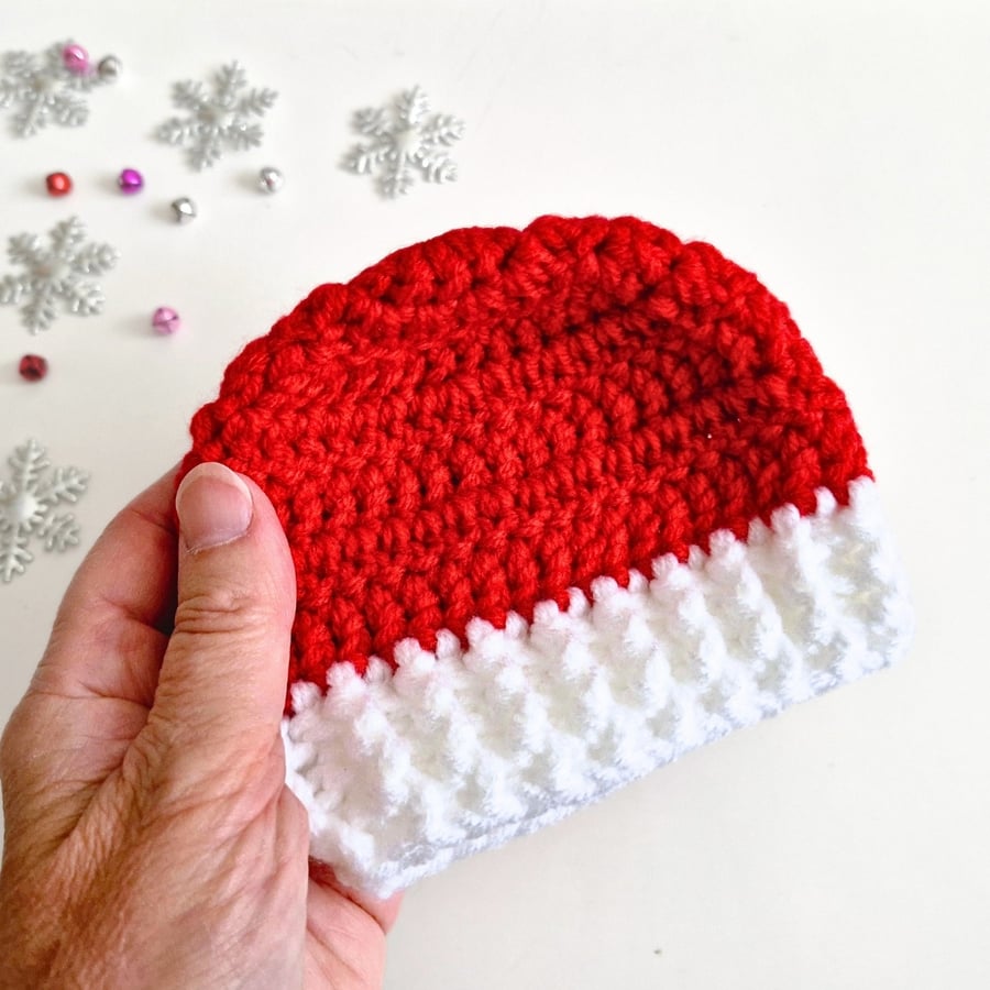 Crochet Baby Christmas Hat – Red and White Newborn to 6 Months