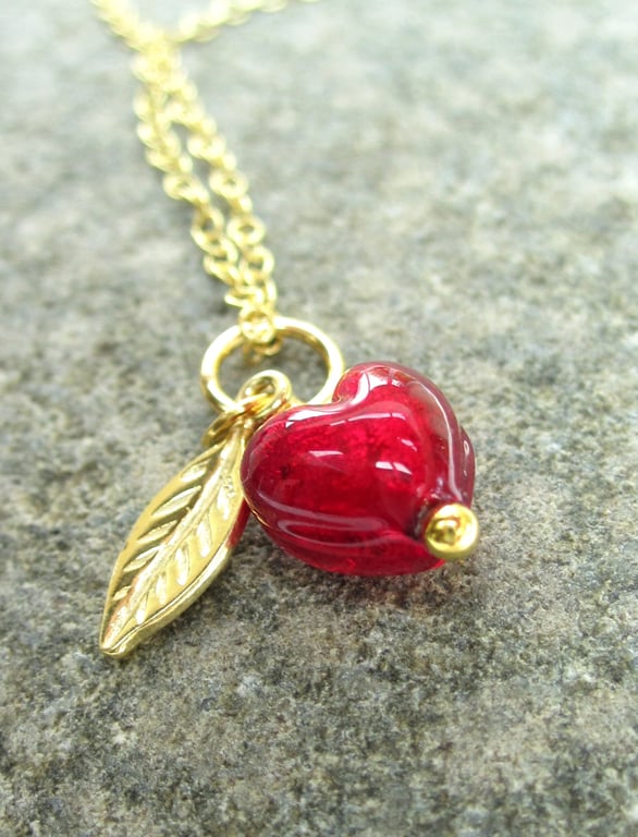 Red Glass Heart Leaf Pendant Little Sweet Heart Gold plated Silver Venetian 