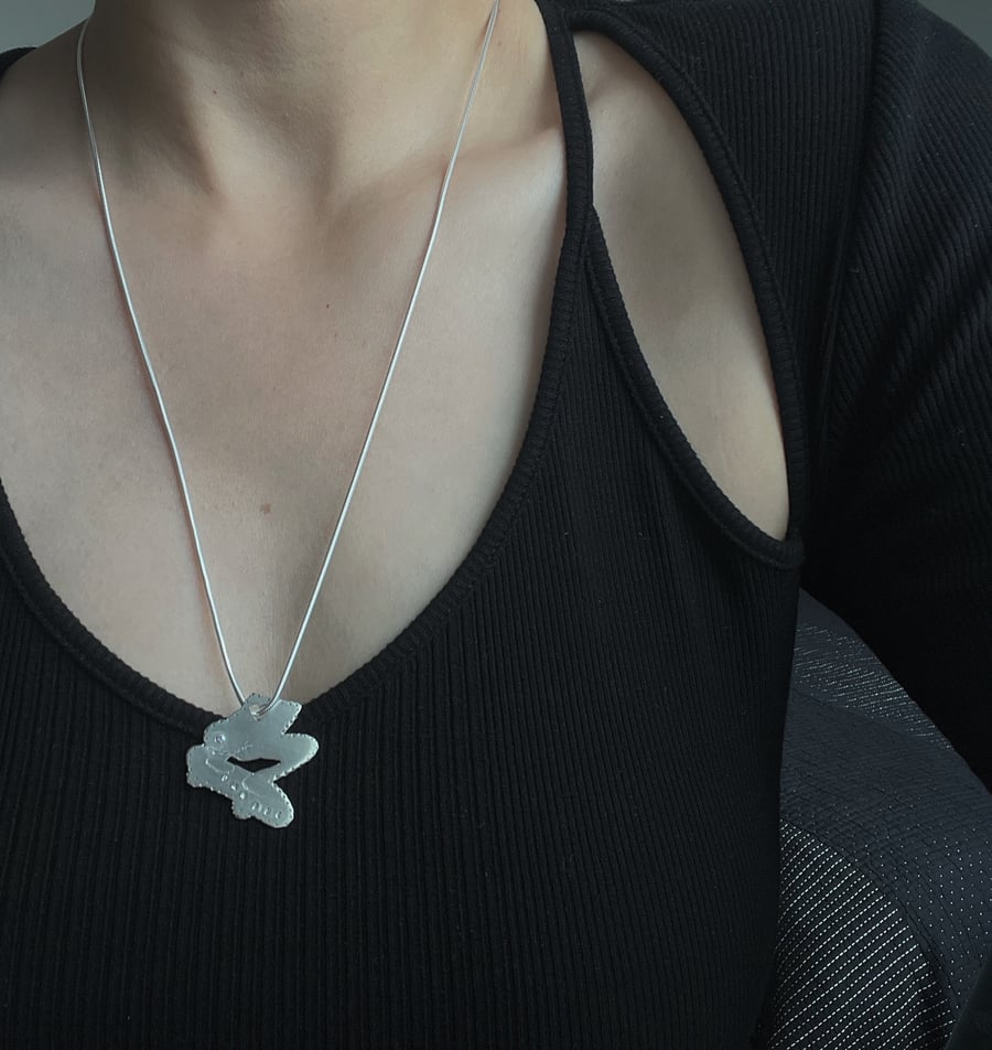 Silver pendant custom personalised illustration - gift custmized pendant with ch