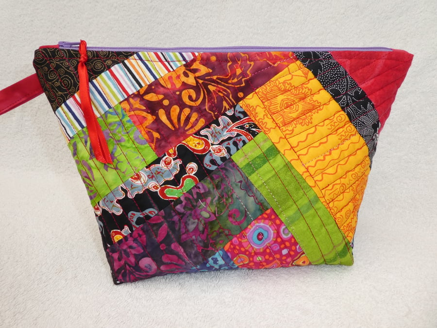 Crazy Patchwork Project Holder. Lined Purse. Zipped Holdall. Quilted Bag.