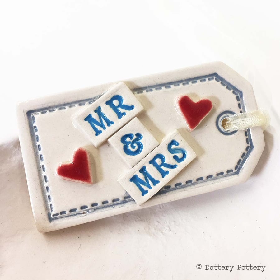 Mr & Mrs Large ceramic Wedding tag decoration Wedding gift