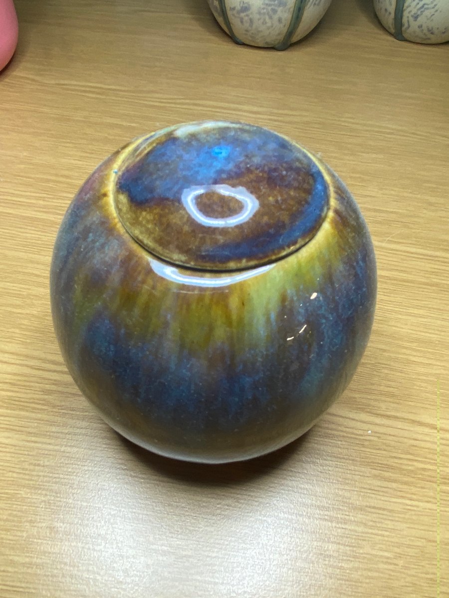 Earthy and Elegant: Ceramic Pot with Fluid Glaze Design 946